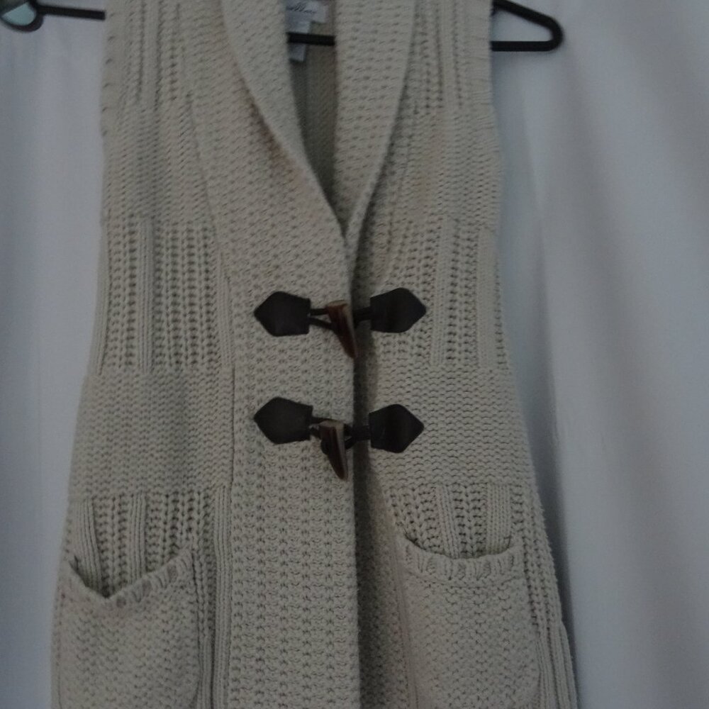 women's/girl's small knitted top with pockets